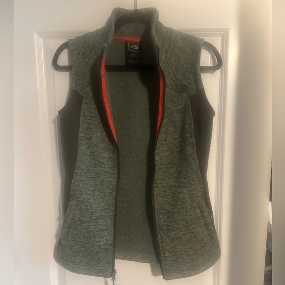 The North Face Vest - Picture 6 of 6